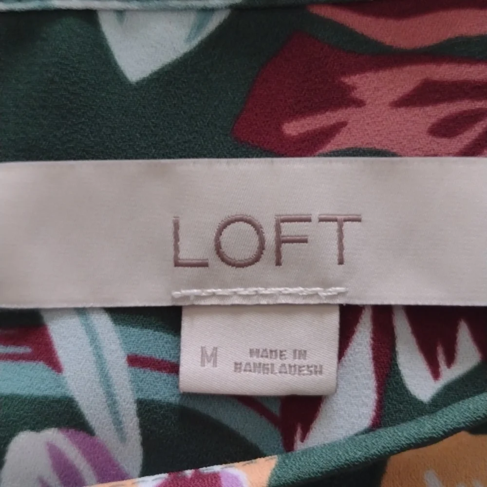 Loft Top - Picture 4 of 6